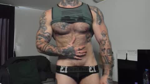 Snapshot of andy_hunk chatting on 23, 9, 2025 Andrew online show from 23, 9, 2025