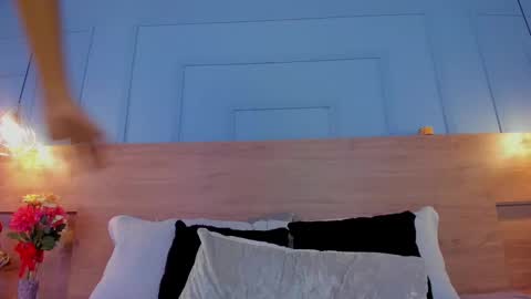  Andy  online show from 8, 3, 2025