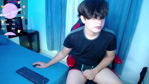 Snapshot of andyboy_19 chatting on 4, 2, 2025 andy online show from 4, 2, 2025