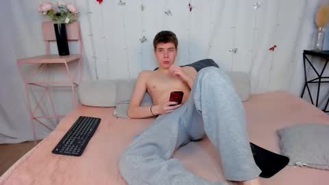 Snapshot of andyjey_ chatting on 9, 1, 2026 Mandy and Andy online show from 9, 1, 2026