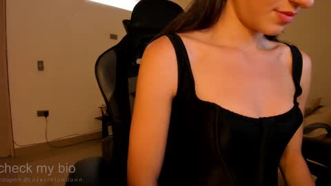      online show from 17, 2, 2025