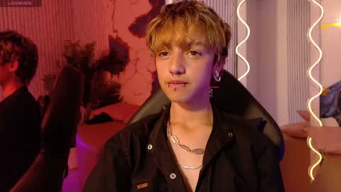Snapshot of angeel_tay chatting on 1, 6, 2026 angeel_tay online show from 1, 6, 2026