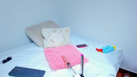 Snapshot of angel_0802 chatting on 16, 1, 2025 ANGELA online show from 16, 1, 2025