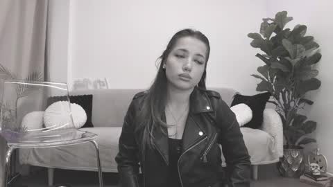 angel__vibe online show from 20, 4, 2026