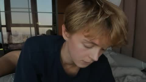 angel_andreww online show from 28, 4, 2026