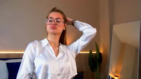 Angel - your mood online show from 9, 2, 2026