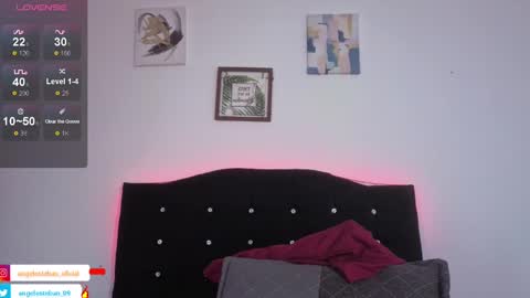 ngel Esteban  online show from 10, 11, 2025