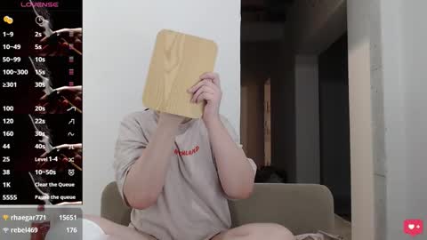 Snapshot of angel_gelya chatting on 4, 11, 2025 Angel online show from 4, 11, 2025