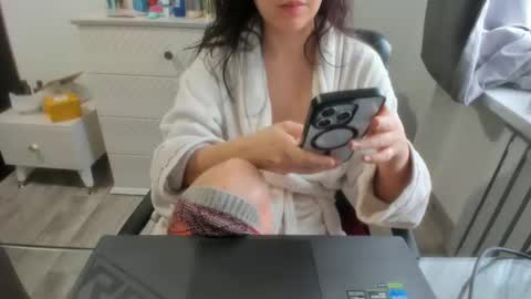 Snapshot of angel_lee__ chatting on 28, 1, 2025 angel_lee__ online show from 28, 1, 2025