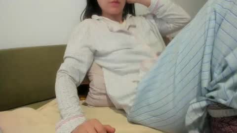 Snapshot of angel_lee__ chatting on 5, 5, 2026 angel_lee__ online show from 5, 5, 2026