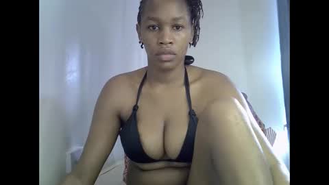 Snapshot of angel_mia5 chatting on 3, 5, 2026 angel_mia5 online show from 3, 5, 2026