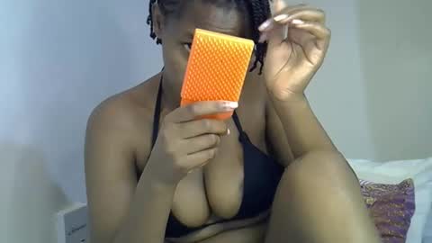 Snapshot of angel_mia5 chatting on 5, 5, 2026 angel_mia5 online show from 5, 5, 2026