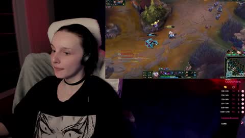 Snapshot of angel_runa chatting on 14, 1, 2025 Mira online show from 14, 1, 2025