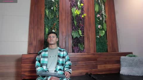 Snapshot of angel_silva_ chatting on 7, 4, 2026 Angel online show from 7, 4, 2026