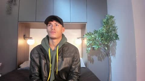 Snapshot of angel_silva_ chatting on 24, 4, 2026 Angel online show from 24, 4, 2026