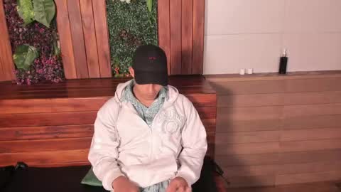 Snapshot of angel_silva_ chatting on 9, 5, 2026 Angel online show from 9, 5, 2026