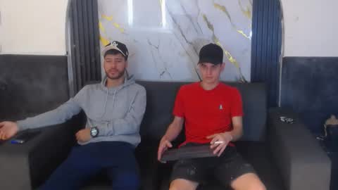 angel_villareal_ online show from 10, 3, 2026