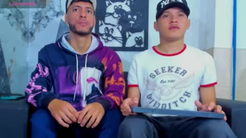 angel_villareal_ online show from 25, 4, 2026