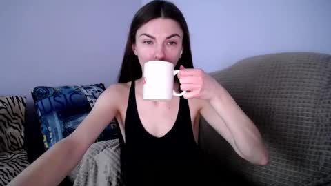 Snapshot of angel_zoe77 chatting on 1, 3, 2025 Zoe online show from 1, 3, 2025