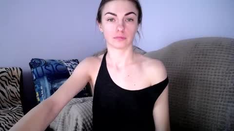 Snapshot of angel_zoe77 chatting on 3, 3, 2025 Zoe online show from 3, 3, 2025