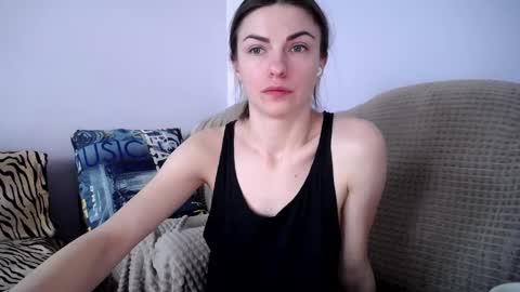 Snapshot of angel_zoe77 chatting on 9, 3, 2025 Zoe online show from 9, 3, 2025