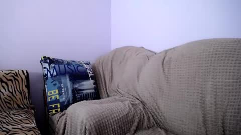 Snapshot of angel_zoe77 chatting on 12, 3, 2025 Zoe online show from 12, 3, 2025