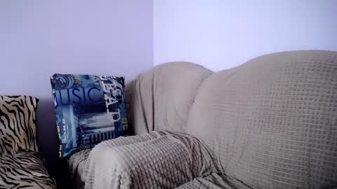 Snapshot of angel_zoe77 chatting on 7, 10, 2025 Zoe online show from 7, 10, 2025