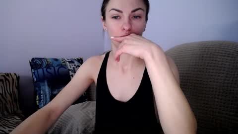 Snapshot of angel_zoe77 chatting on 4, 11, 2025 Zoe online show from 4, 11, 2025