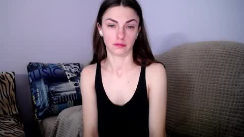 Snapshot of angel_zoe77 chatting on 8, 11, 2025 Zoe online show from 8, 11, 2025