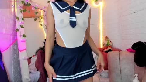 Angela  black hair online show from 6, 1, 2025