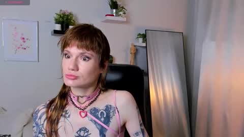 Snapshot of angela_fog chatting on 14, 9, 2025 angela_fog online show from 14, 9, 2025