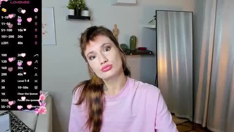 Snapshot of angela_fog chatting on 19, 10, 2025 angela_fog online show from 19, 10, 2025