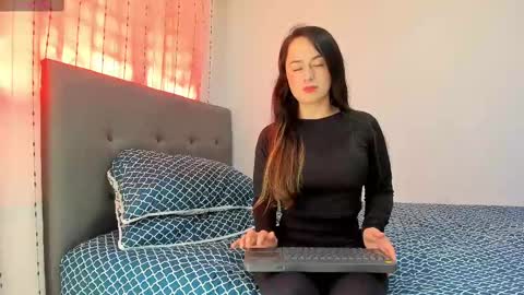 Snapshot of angela_nix chatting on 12, 12, 2024 angela_nix online show from 12, 12, 2024