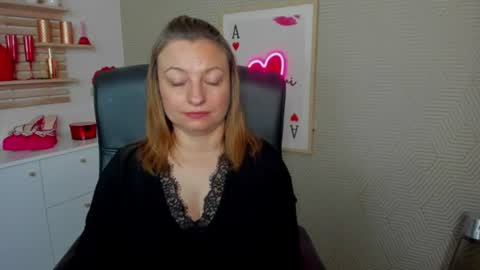 Angela online show from 15, 6, 2026