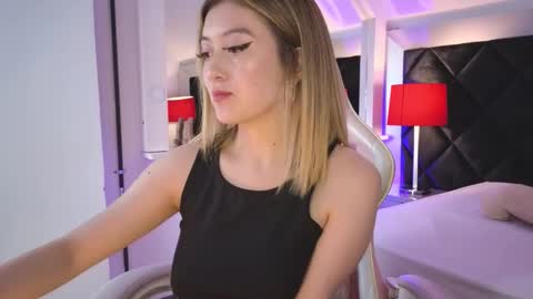 Angela Castle online show from 24, 3, 2026