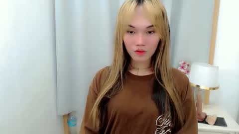 Snapshot of angelacharming_ chatting on 29, 9, 2025 angela online show from 29, 9, 2025