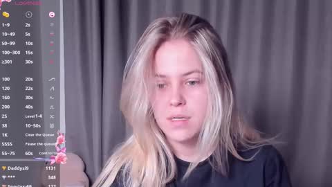 Snapshot of angelanty chatting on 13, 10, 2025 Darsi Anty online show from 13, 10, 2025