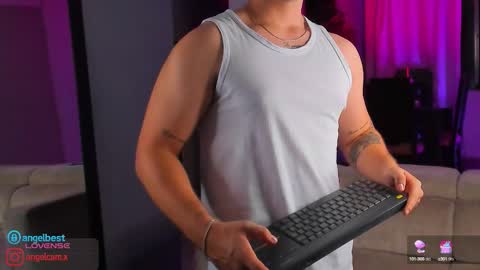Snapshot of angelbell19 chatting on 19, 9, 2025 angelbell19 online show from 19, 9, 2025