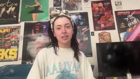 Snapshot of angelcak3s chatting on 9, 10, 2025 venellope888 online show from 9, 10, 2025
