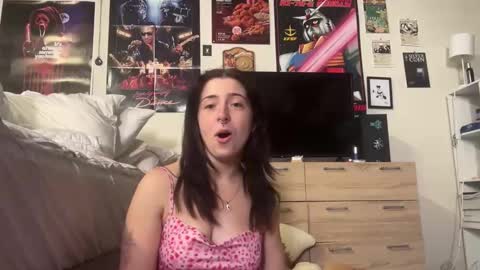 Snapshot of angelcak3s chatting on 22, 10, 2025 venellope888 online show from 22, 10, 2025