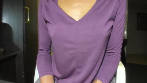 Snapshot of angelchezcka chatting on 24, 10, 2025 cheche online show from 24, 10, 2025