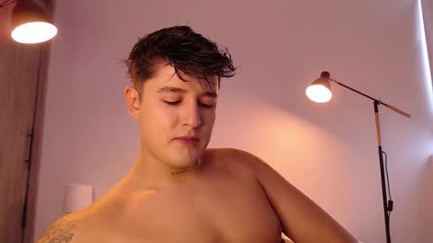 Snapshot of angelcossio chatting on 19, 12, 2025 Angel online show from 19, 12, 2025