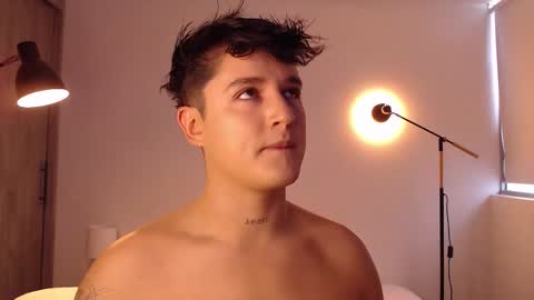 Snapshot of angelcossio chatting on 20, 12, 2025 Angel online show from 20, 12, 2025