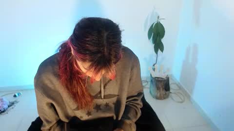 Snapshot of angele_johnson chatting on 21, 11, 2025 angele online show from 21, 11, 2025