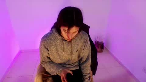 Snapshot of angele_johnson chatting on 4, 3, 2026 angele online show from 4, 3, 2026