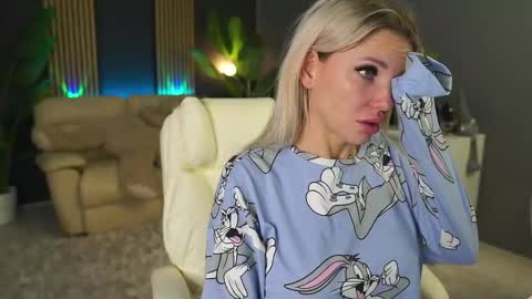 Snapshot of angeleyesblue25 chatting on 17, 2, 2026 annita online show from 17, 2, 2026