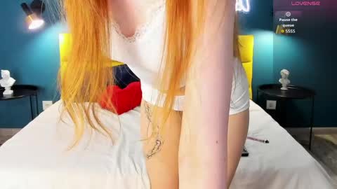 Snapshot of angelfleur chatting on 17, 5, 2026 Angela online show from 17, 5, 2026