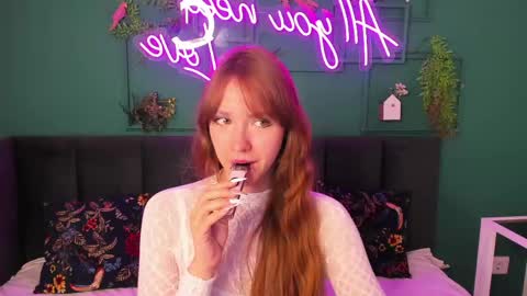 Snapshot of angelfleur chatting on 23, 5, 2026 Angela online show from 23, 5, 2026