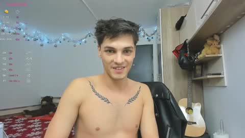 Snapshot of angelfrank chatting on 1, 1, 2025 Frankie online show from 1, 1, 2025