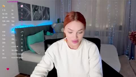 Ksenia online show from 12, 9, 2025